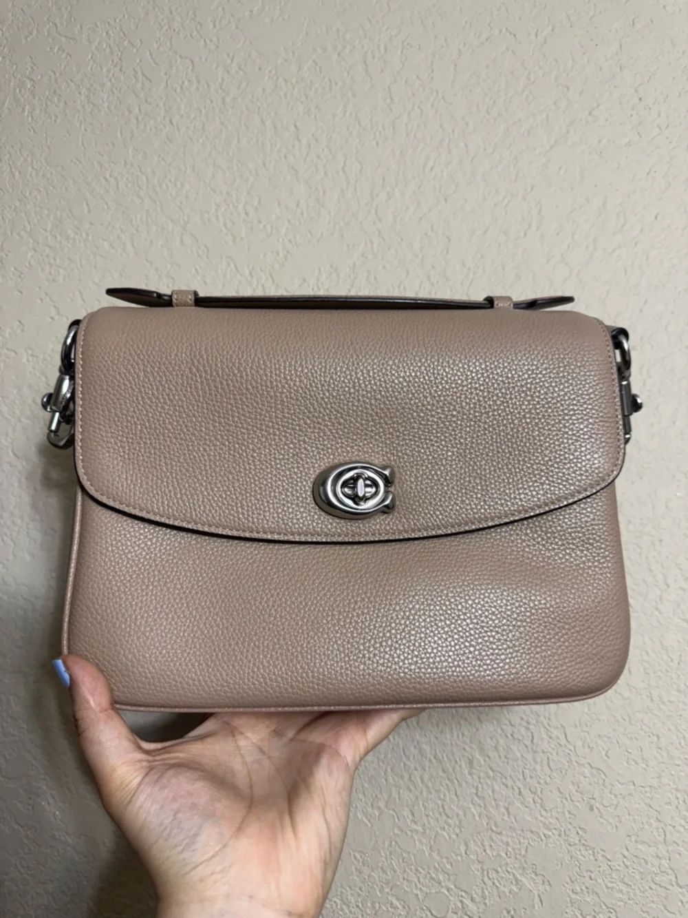 Coach Cassie Pebbled Leather Crossbody bag in Taupe Silver - Picture 1 of 11